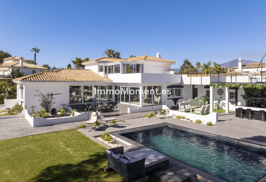 Bestaande woning - Vrijstaande villa - Estepona  - Estepona Centro