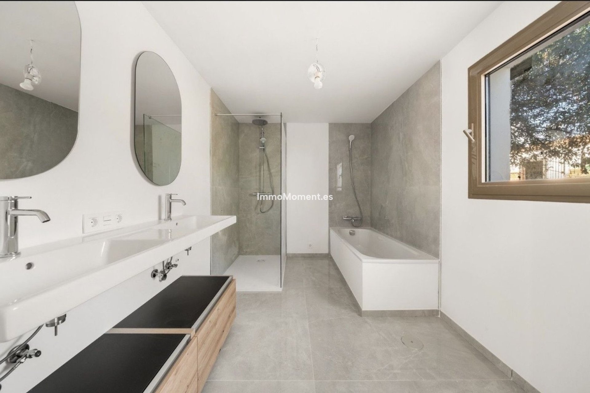 Bestaande woning - Vrijstaande villa - Estepona  - Estepona Centro