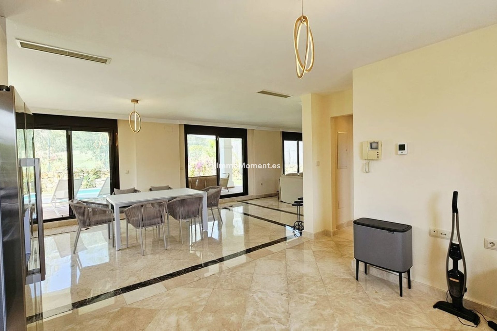 Bestaande woning - Vrijstaande villa - Estepona  - Estepona Centro