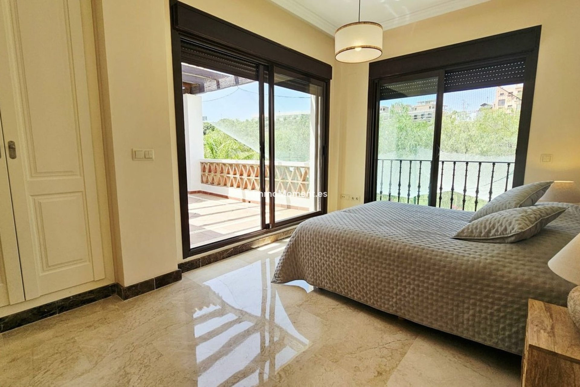 Bestaande woning - Vrijstaande villa - Estepona  - Estepona Centro