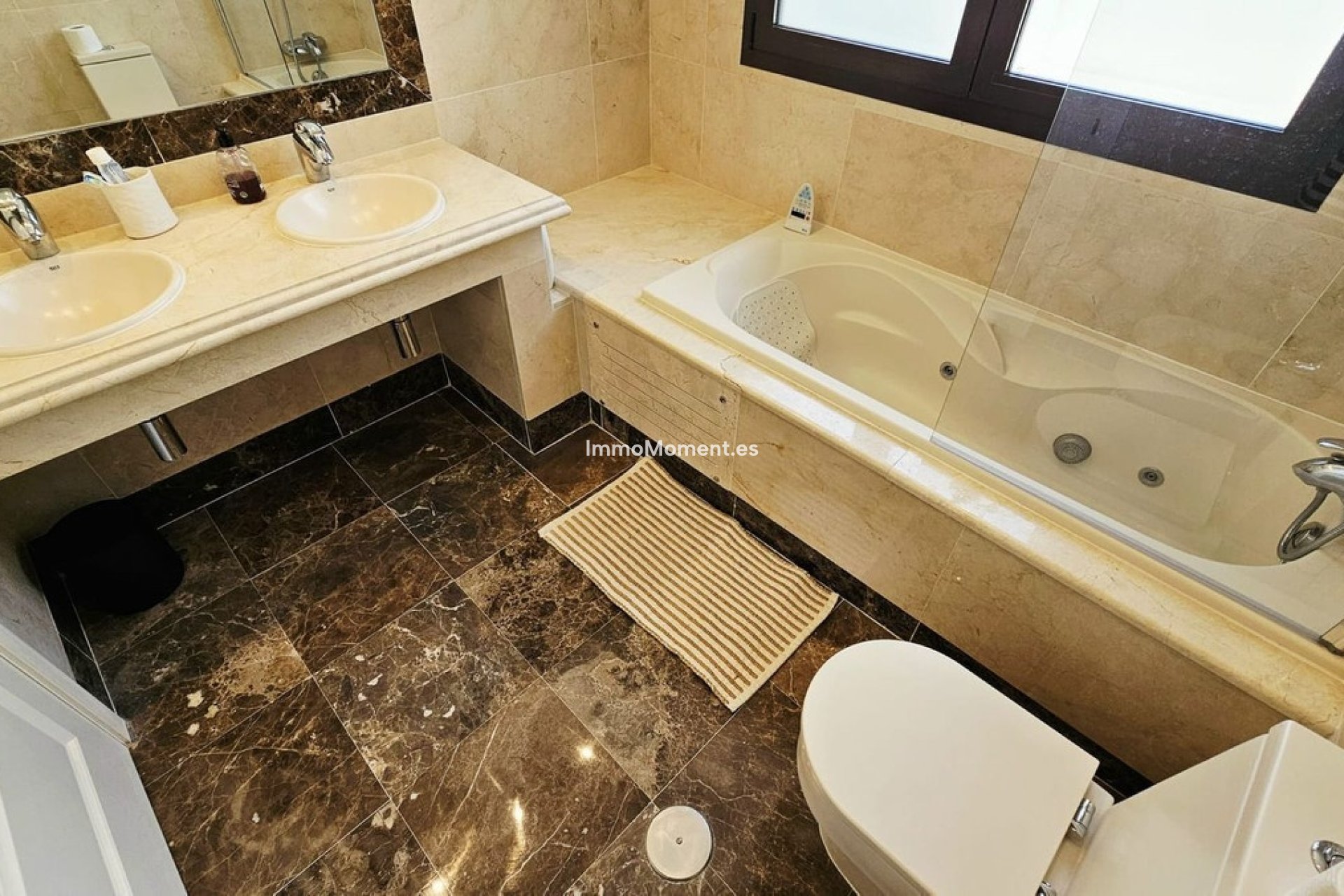 Bestaande woning - Vrijstaande villa - Estepona  - Estepona Centro
