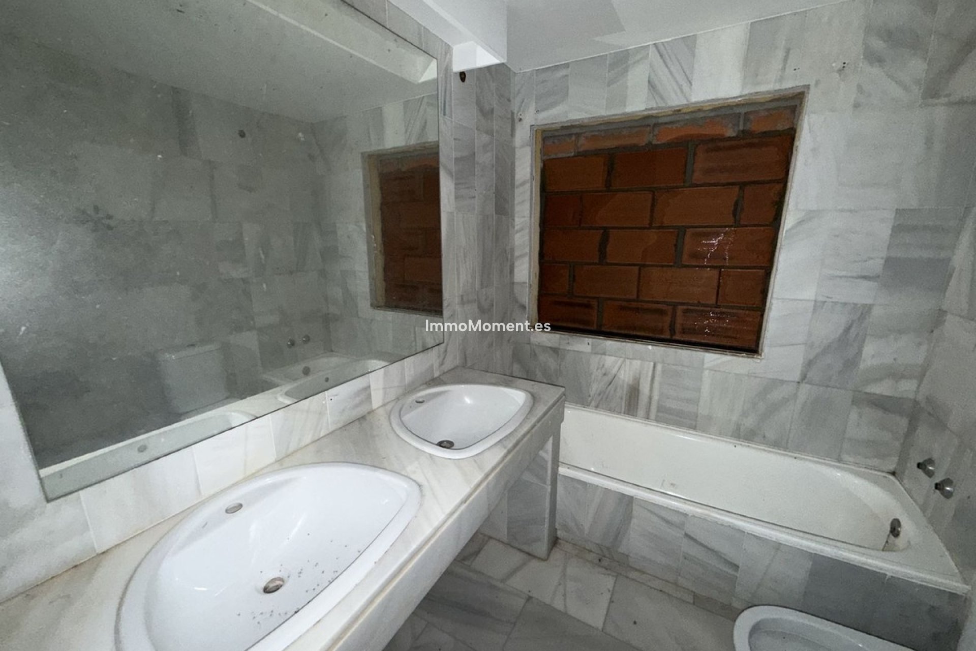 Bestaande woning - Vrijstaande villa - Estepona  - Estepona Centro