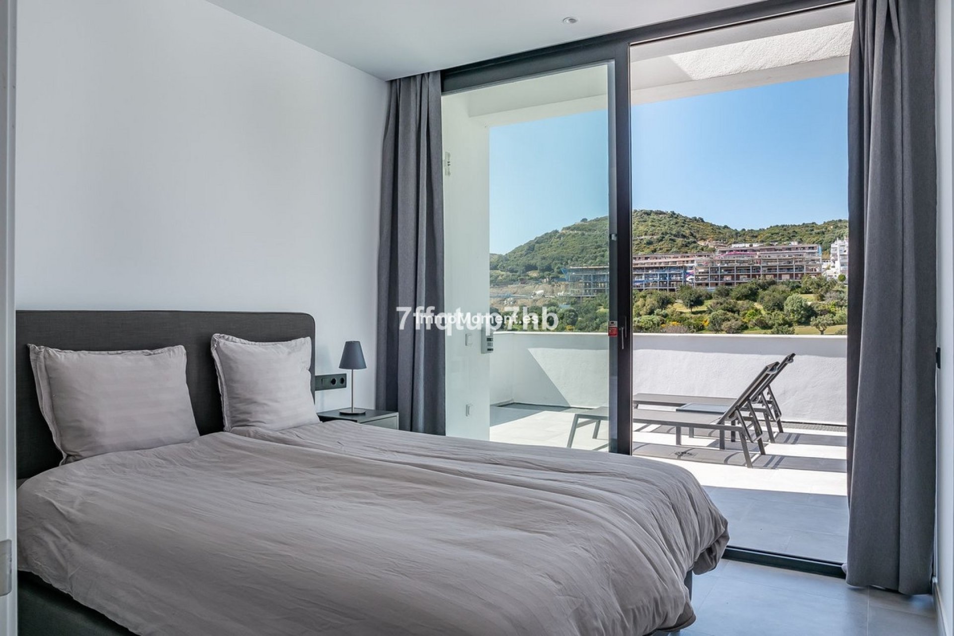 Bestaande woning - Vrijstaande villa - Estepona  - Estepona Centro