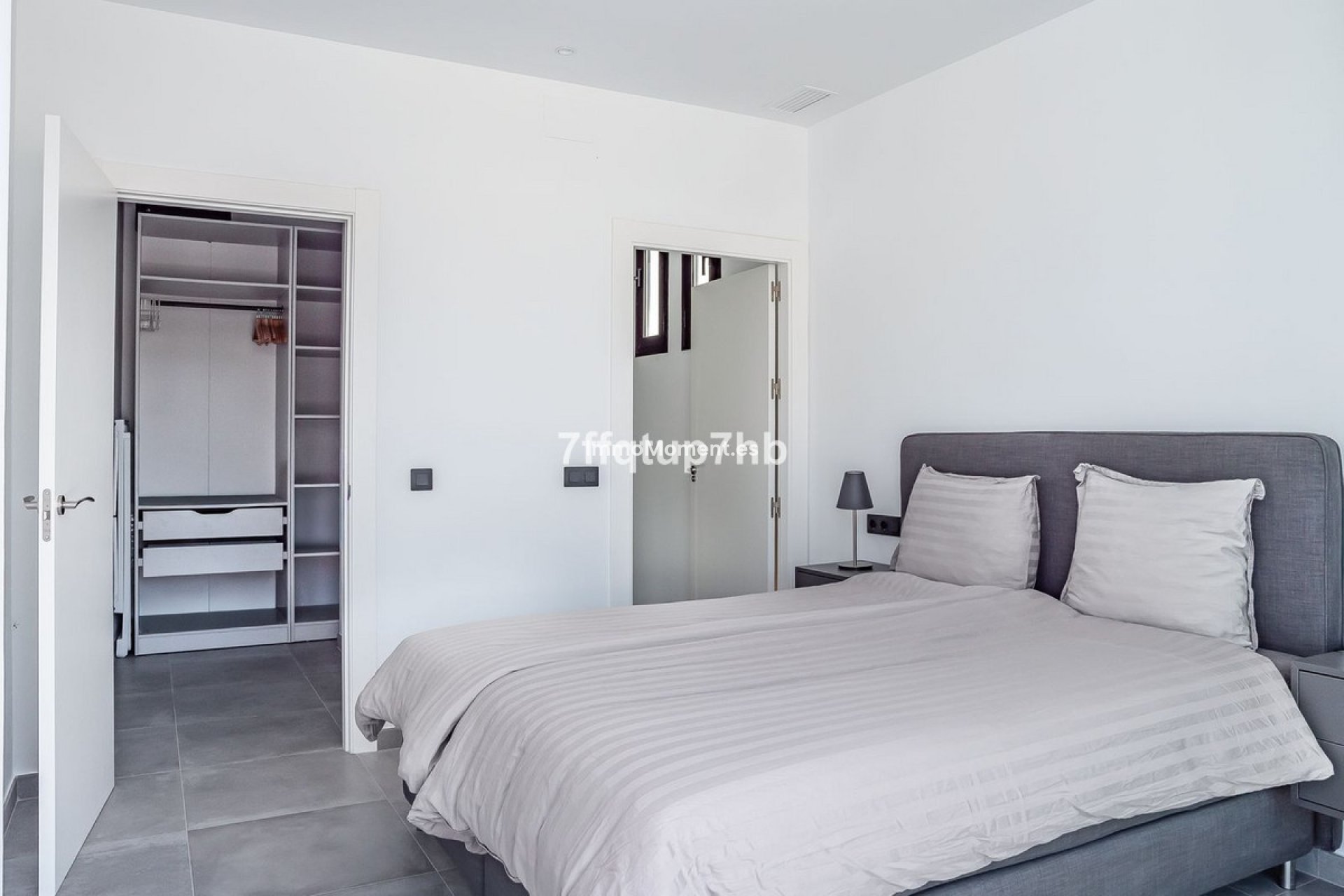 Bestaande woning - Vrijstaande villa - Estepona  - Estepona Centro