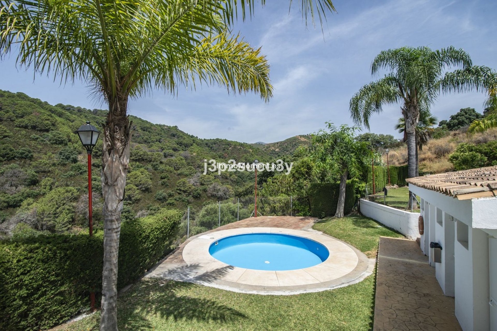 Bestaande woning - Vrijstaande villa - Estepona  - Estepona Centro