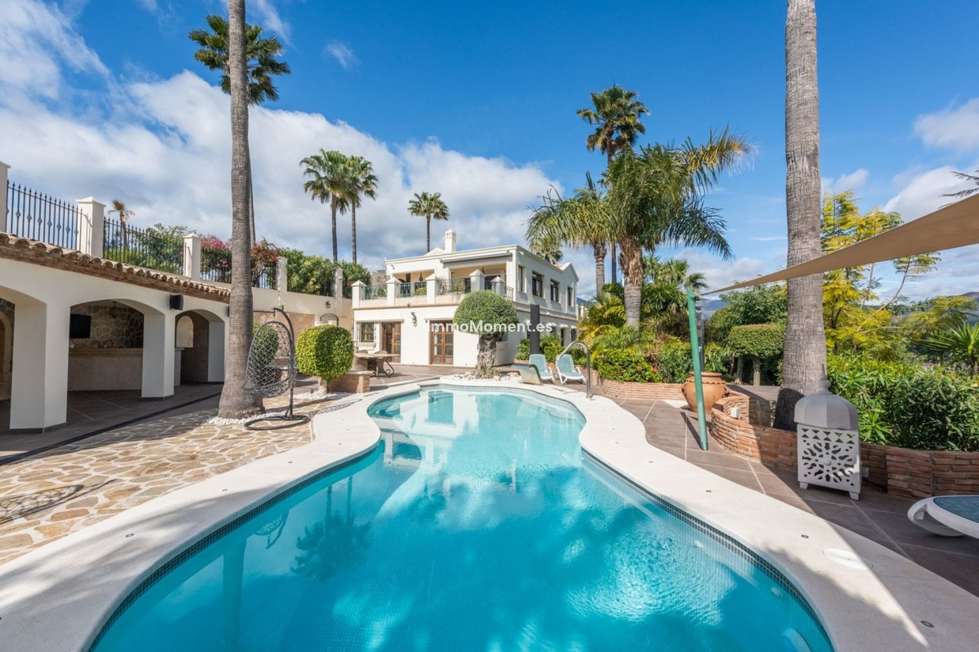 Bestaande woning - Vrijstaande villa - Estepona  - Estepona Centro