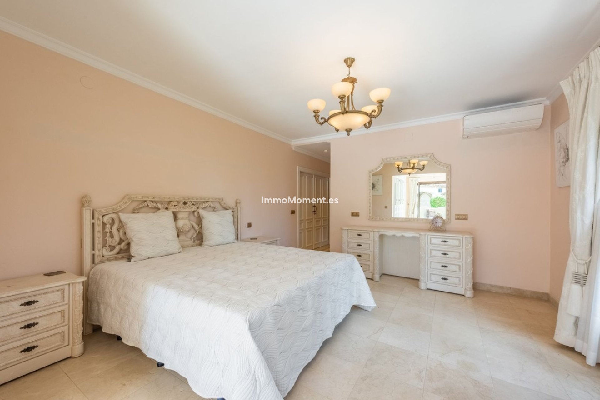 Bestaande woning - Vrijstaande villa - Estepona  - Estepona Centro