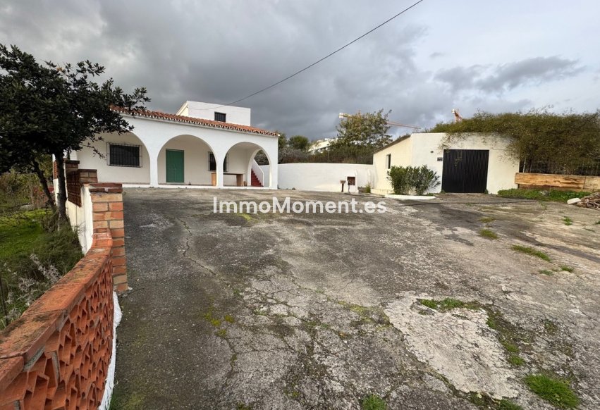 Bestaande woning - Vrijstaande villa - Estepona  - Estepona Centro