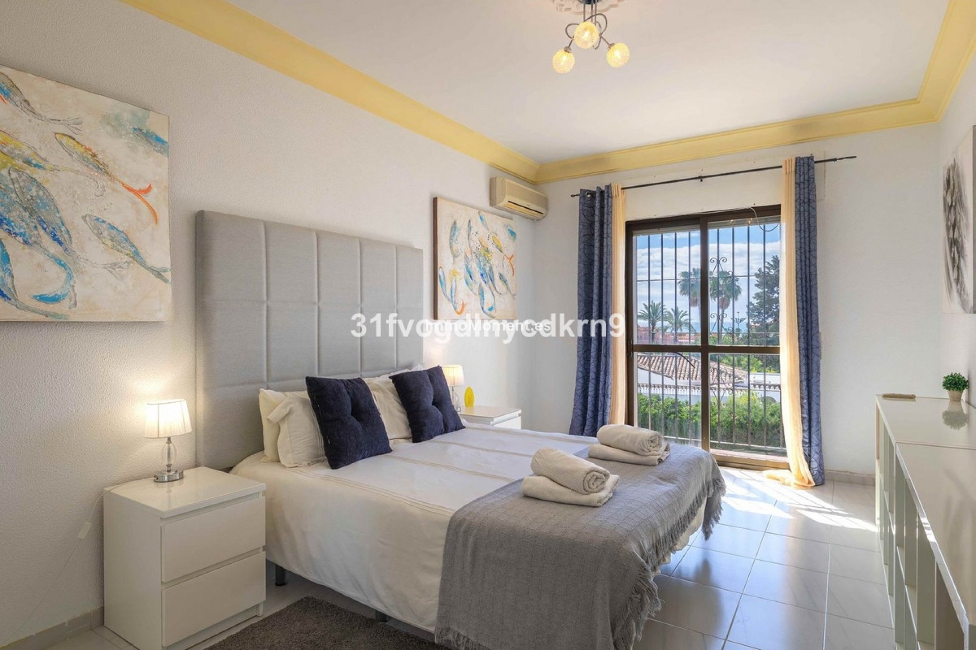 Bestaande woning - Vrijstaande villa - Estepona  - Estepona Centro