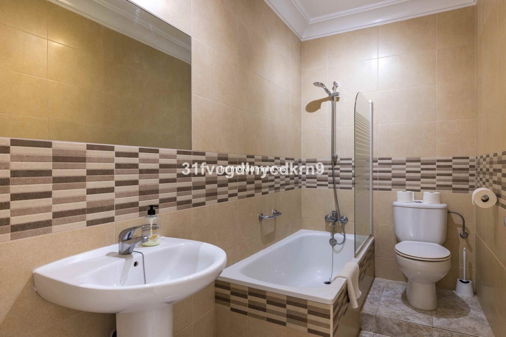 Bestaande woning - Vrijstaande villa - Estepona  - Estepona Centro