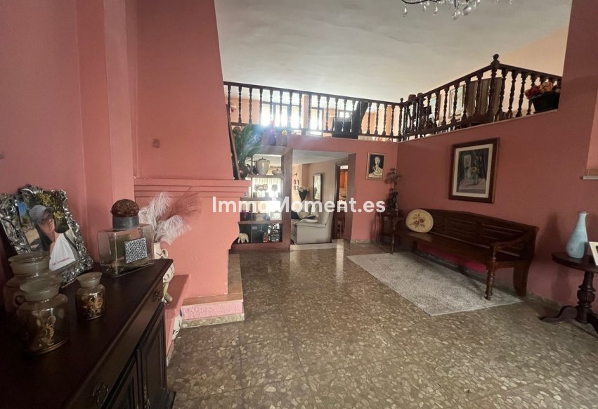 Bestaande woning - Vrijstaande villa - Estepona  - Estepona Centro