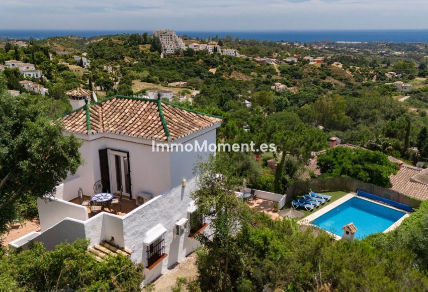 Bestaande woning - Vrijstaande villa - Estepona  - Estepona Centro