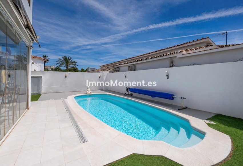 Bestaande woning - Vrijstaande villa - Estepona  - Estepona Centro