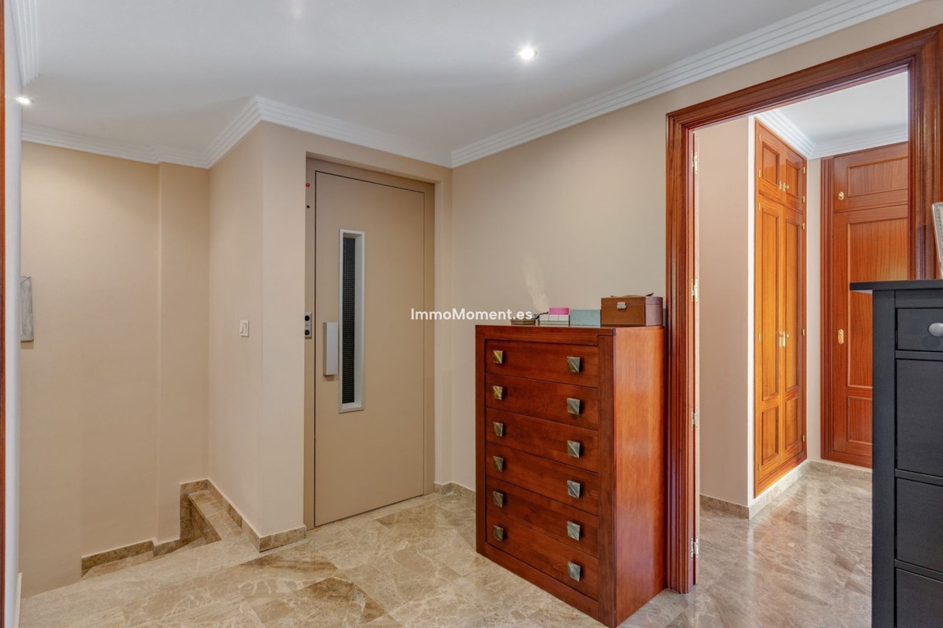Bestaande woning - Vrijstaande villa - Estepona  - Estepona Centro
