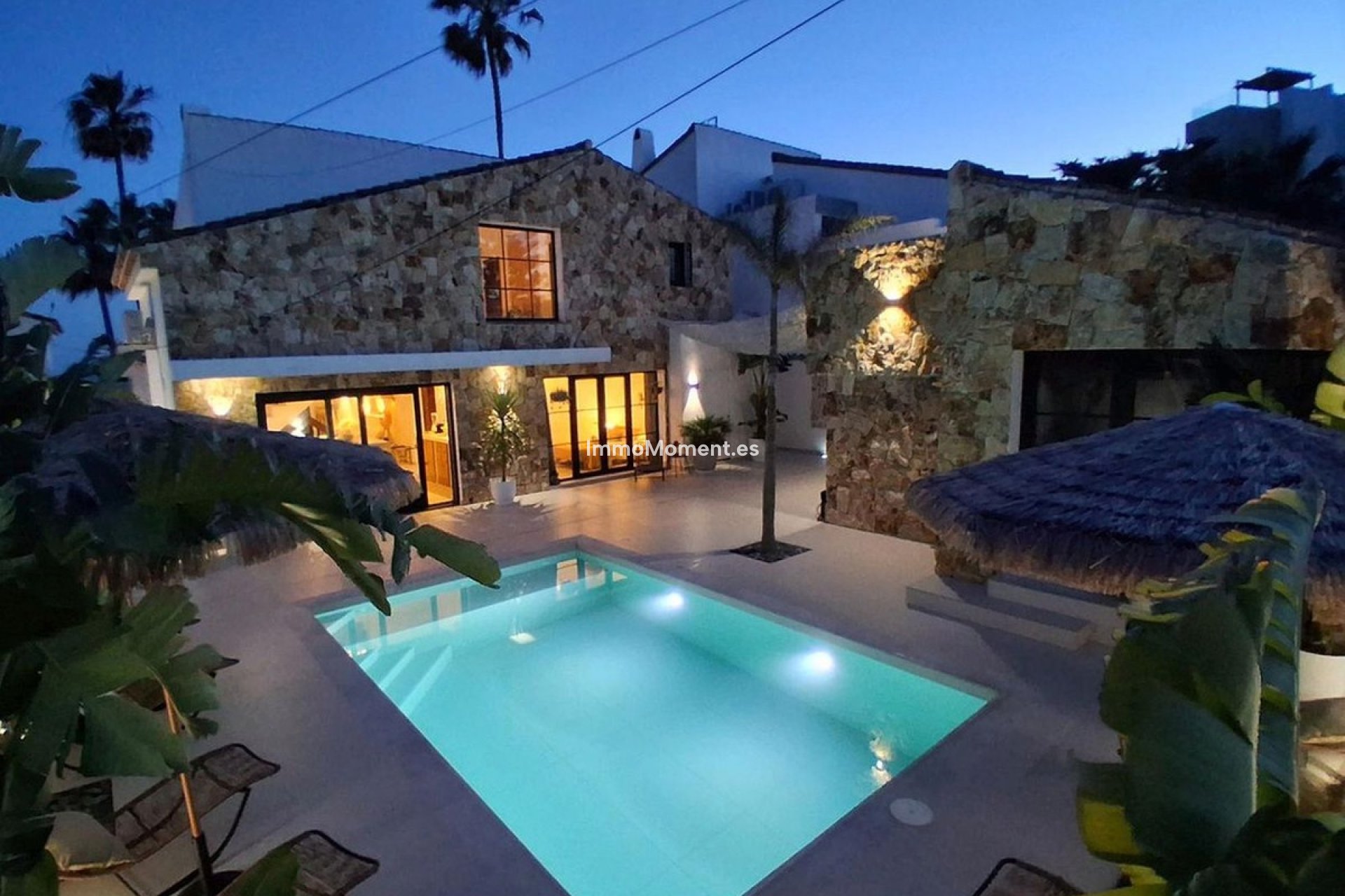 Bestaande woning - Vrijstaande villa - Estepona  - Estepona Centro
