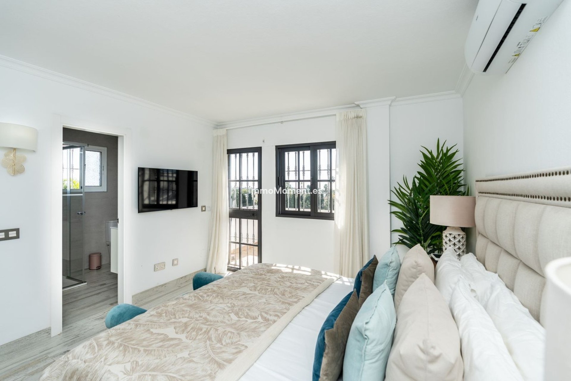 Bestaande woning - Vrijstaande villa - Estepona  - New Golden Mile