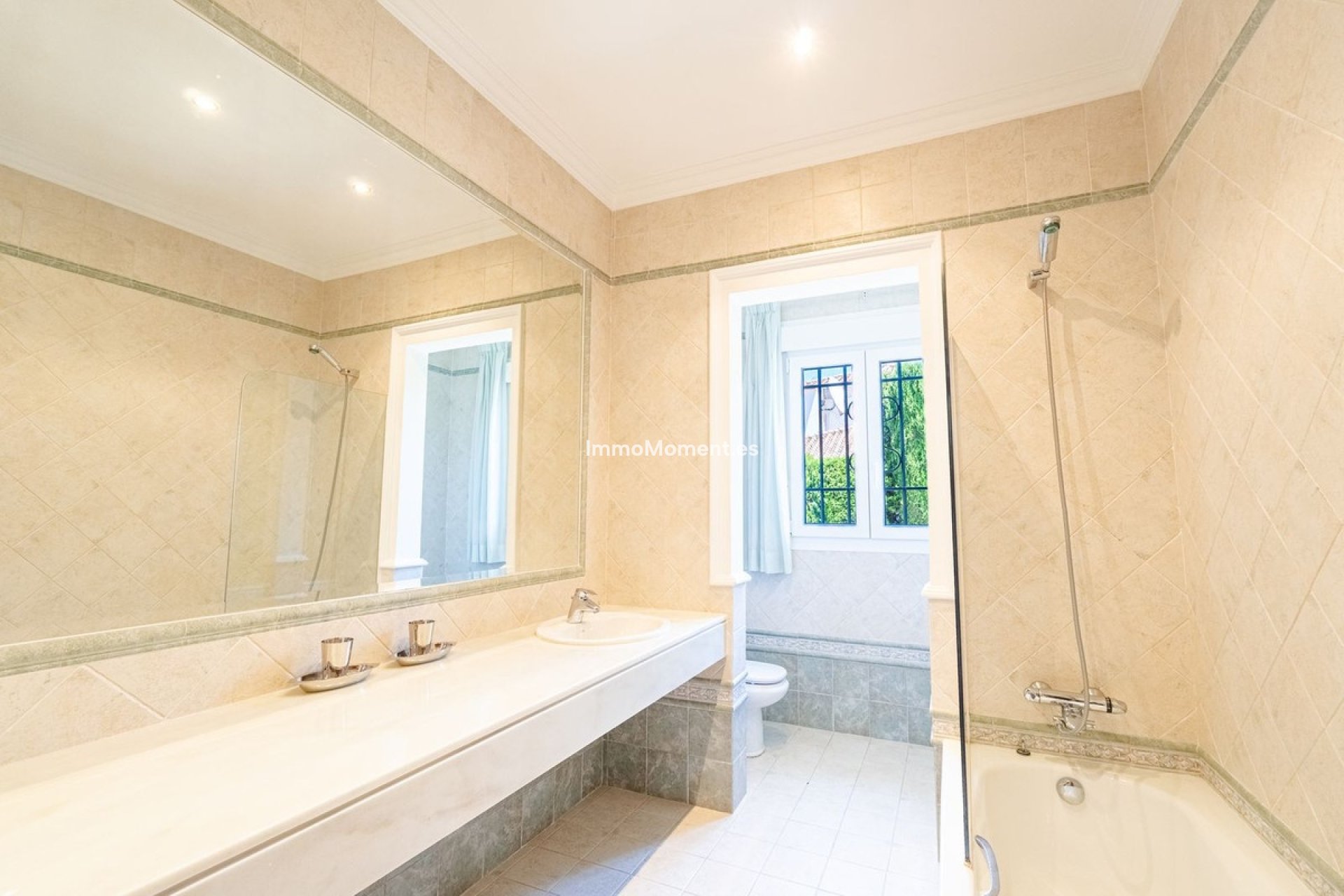 Bestaande woning - Vrijstaande villa - Estepona  - New Golden Mile