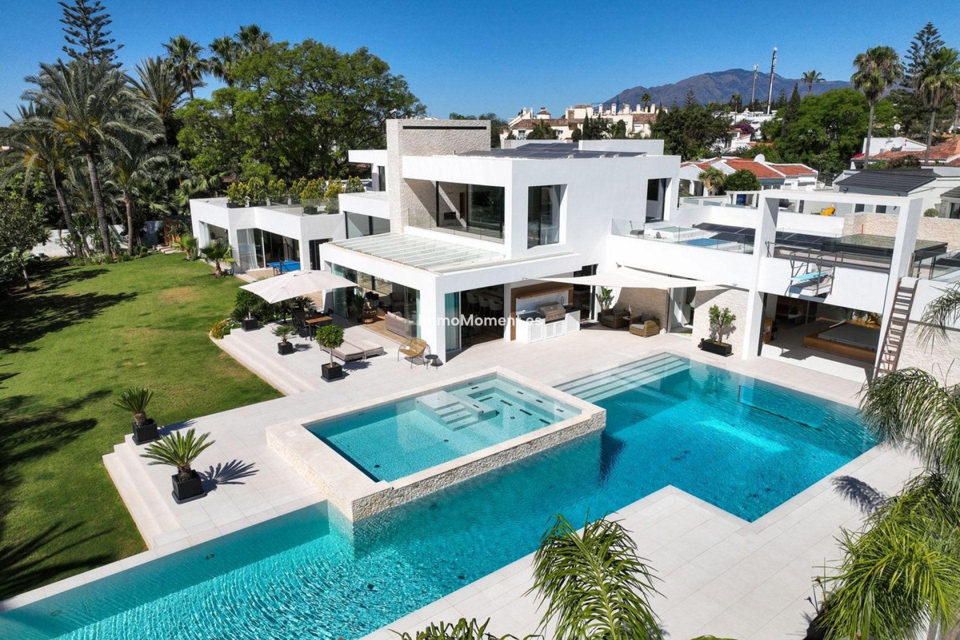 Bestaande woning - Vrijstaande villa - Estepona  - New Golden Mile