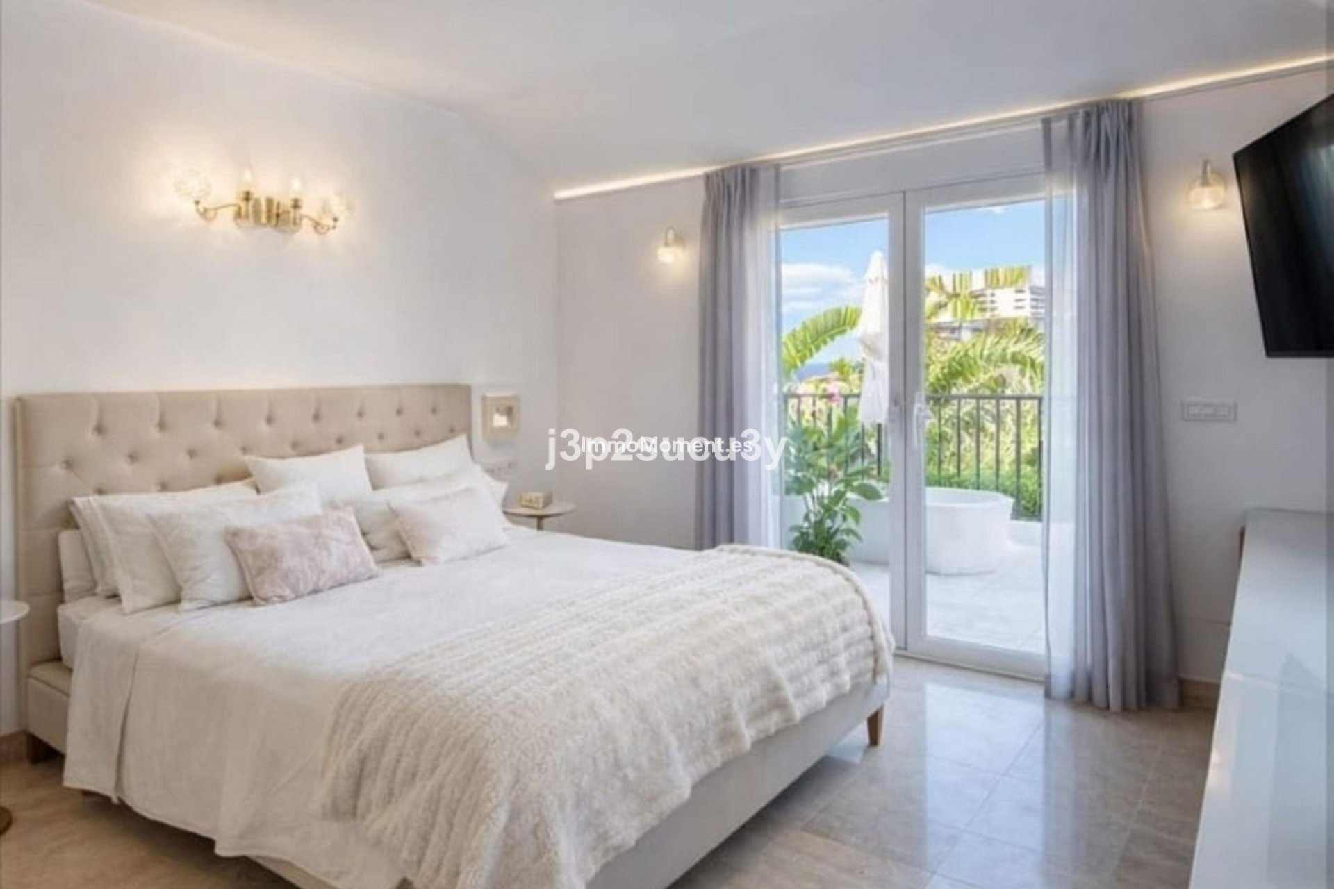 Bestaande woning - Vrijstaande villa - Estepona  - Selwo