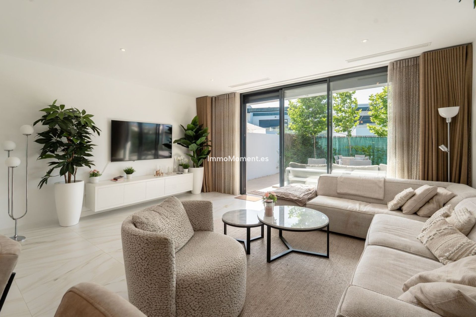 Bestaande woning - Vrijstaande villa - Estepona  - Selwo