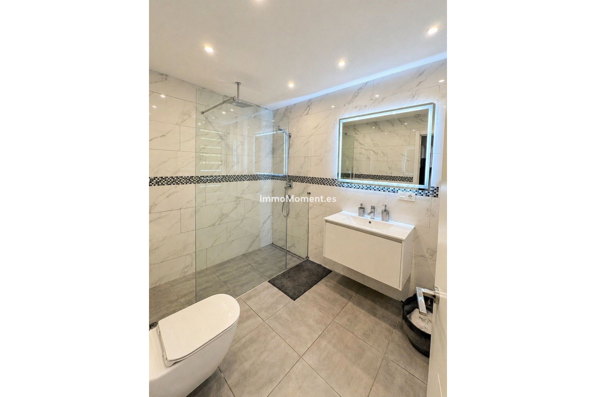 Bestaande woning - Vrijstaande villa - Estepona  - Selwo