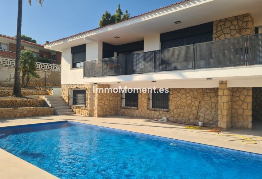 Bestaande woning - Vrijstaande villa - La Nucía - La Nucia Centro