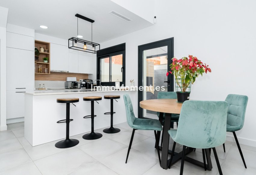Bestaande woning - Vrijstaande villa - Los Montesinos - Los Montesinos Centro