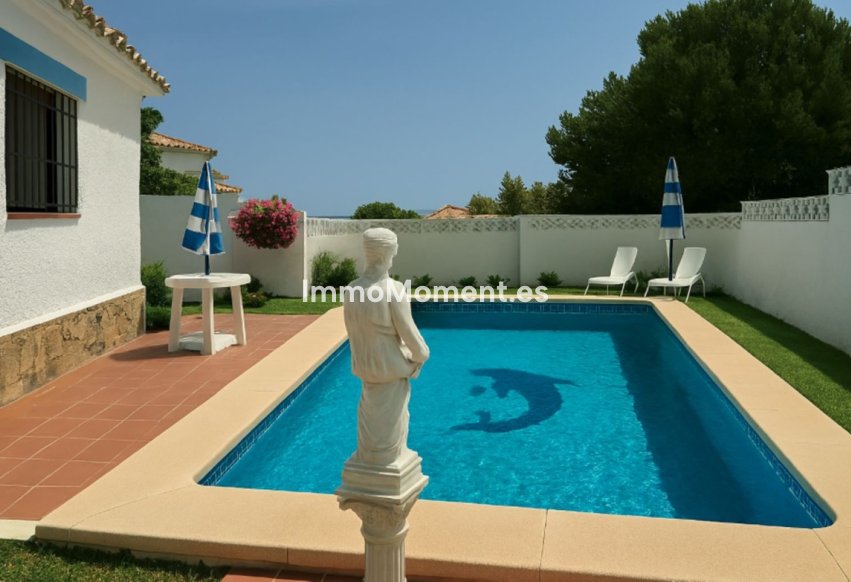Bestaande woning - Vrijstaande villa - Manilva - La Duquesa