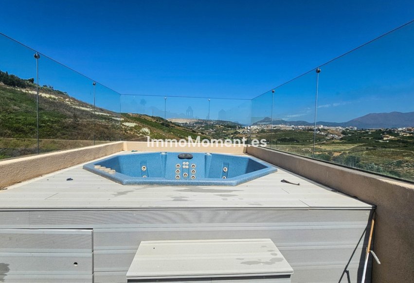 Bestaande woning - Vrijstaande villa - Manilva - La Duquesa