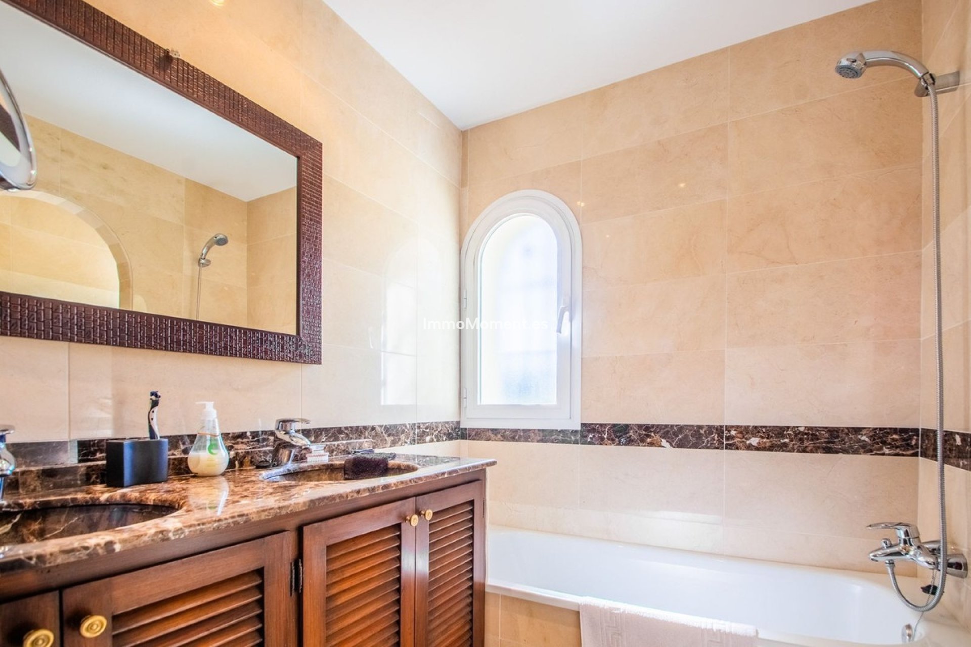 Bestaande woning - Vrijstaande villa - Marbella - La Mairena
