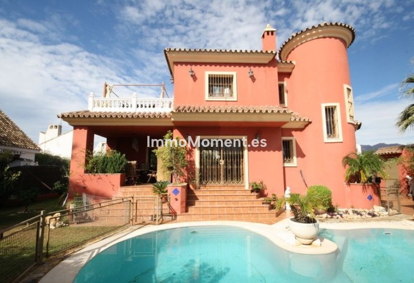 Bestaande woning - Vrijstaande villa - Marbella - Las Chapas