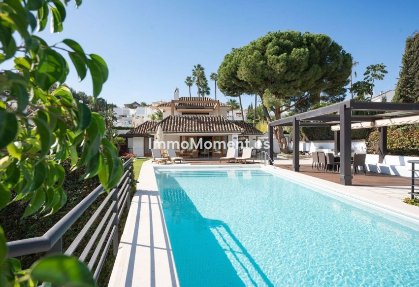 Bestaande woning - Vrijstaande villa - Marbella - Nueva Andalucía
