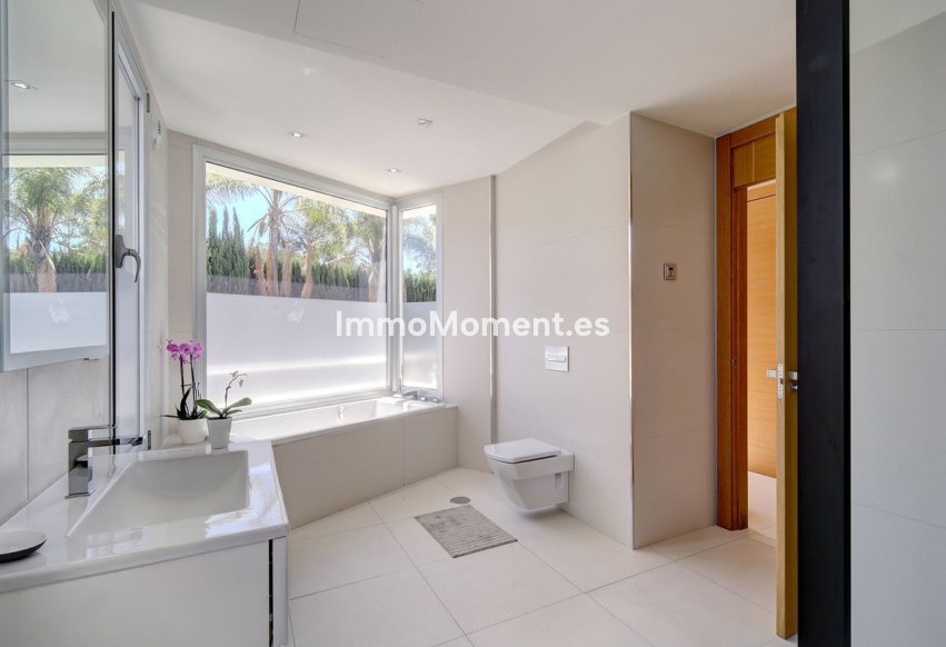 Bestaande woning - Vrijstaande villa - Marbella - Nueva Andalucía