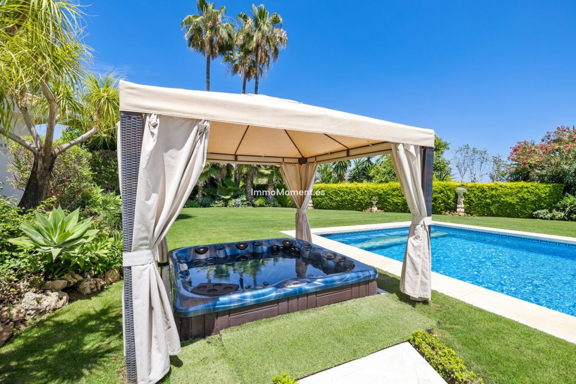 Bestaande woning - Vrijstaande villa - Marbella - Nueva Andalucía