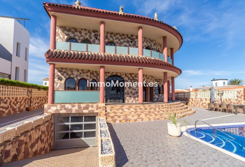 Bestaande woning - Vrijstaande villa - Orihuela Costa