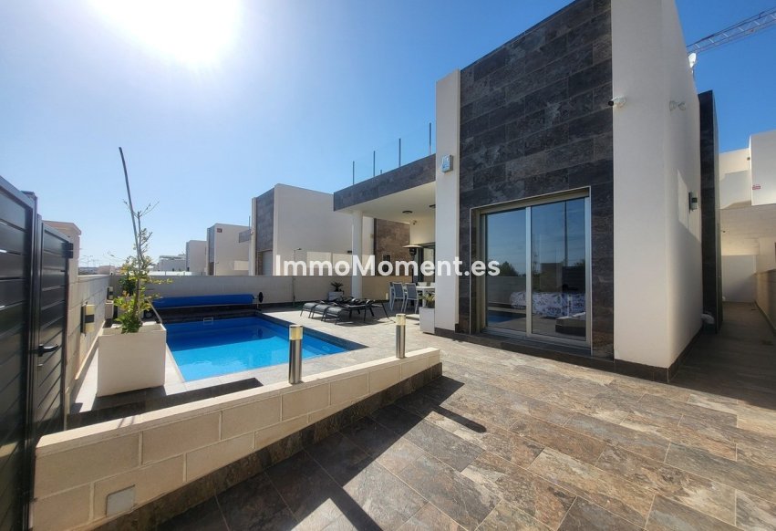 Bestaande woning - Vrijstaande villa - Orihuela - Villamartin