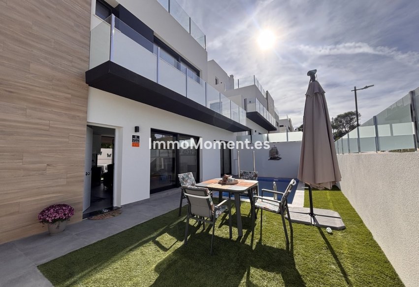 Bestaande woning - Vrijstaande villa - Orihuela - Villamartin