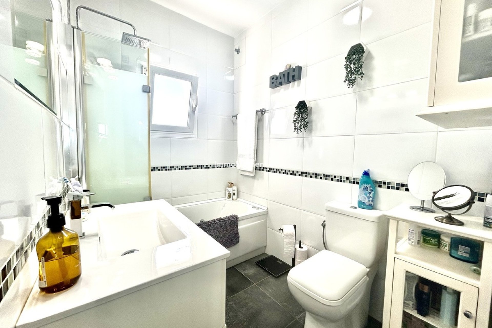 Bestaande woning - Vrijstaande villa - Orihuela - Villamartin