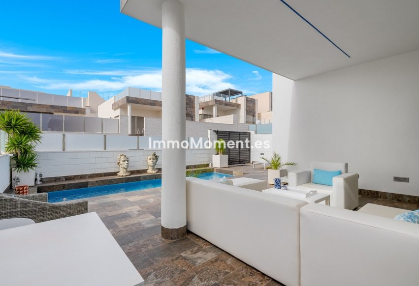 Bestaande woning - Vrijstaande villa - Orihuela - Villamartín
