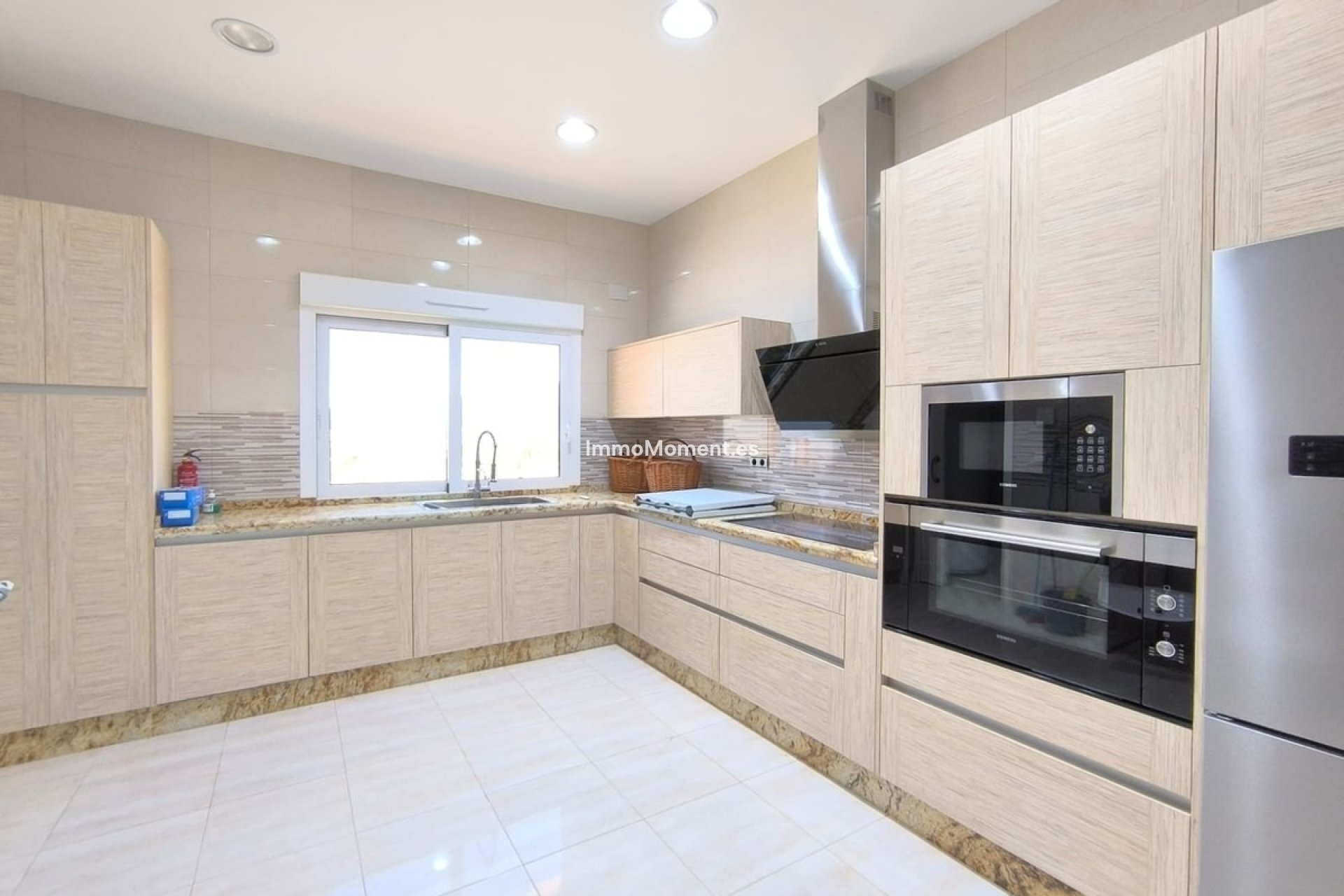 Bestaande woning - Vrijstaande villa - Pinoso - Pinoso Centro