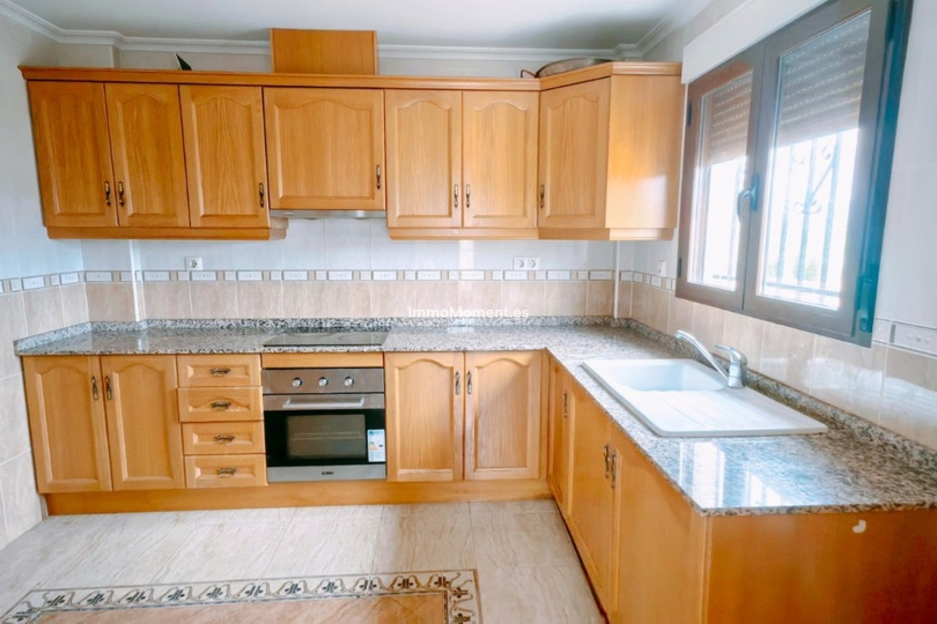 Bestaande woning - Vrijstaande villa - Pinoso - Pinoso Centro
