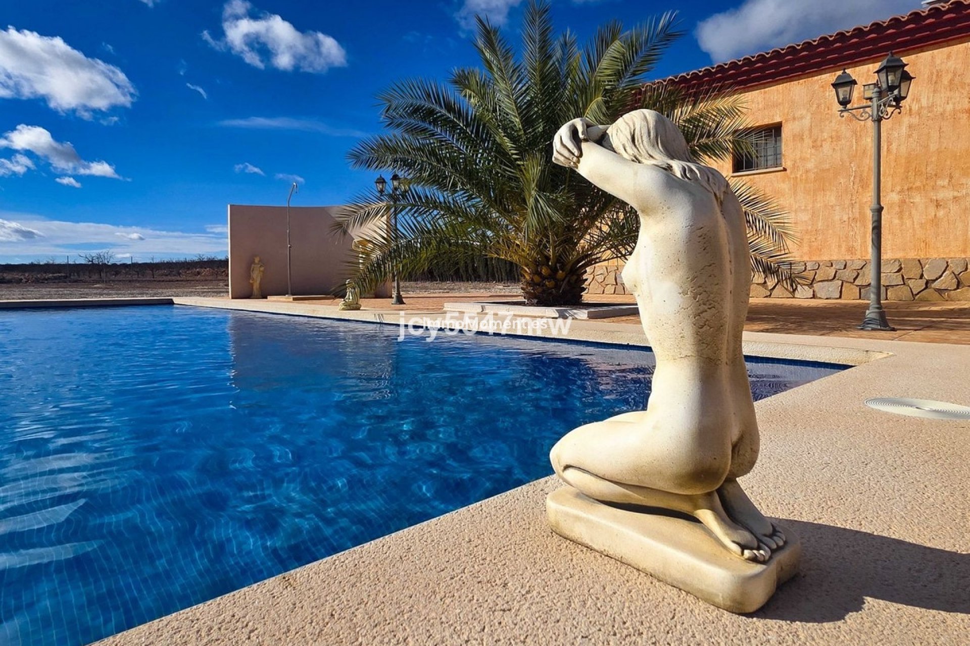 Bestaande woning - Vrijstaande villa - Pinoso - Pinoso Centro