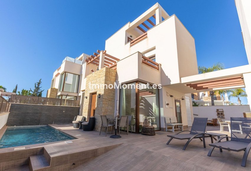 Bestaande woning - Vrijstaande villa - Rojales - Ciudad Quesada