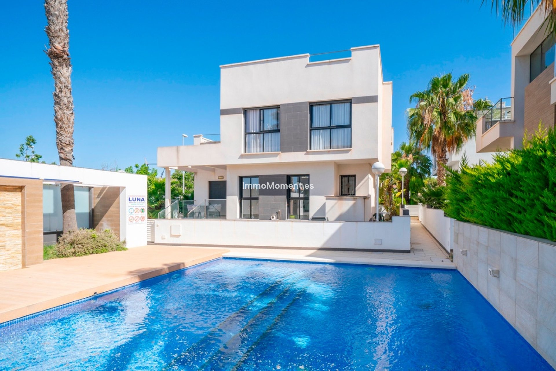 Bestaande woning - Vrijstaande villa - Rojales - Ciudad Quesada