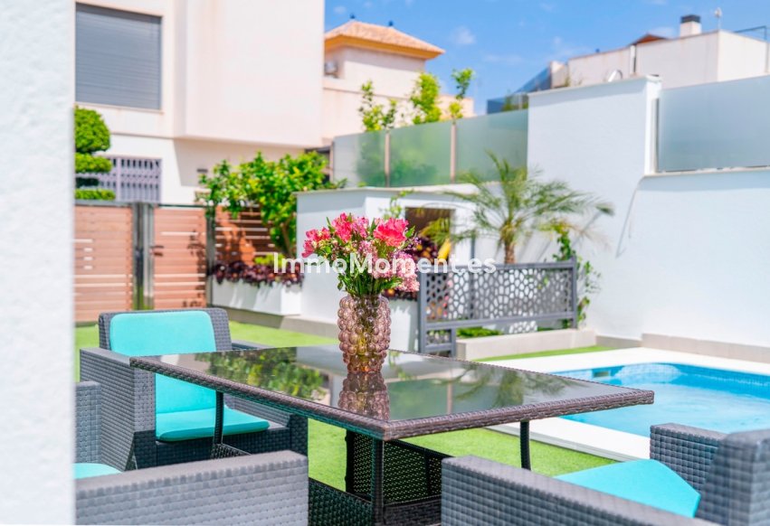 Bestaande woning - Vrijstaande villa - Torrevieja - Torrevieja Centro