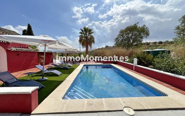 Casa de campo - Reventa - Interior  - Coín