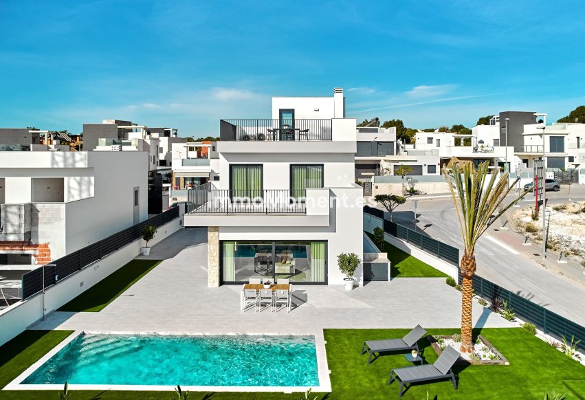 Construction neuve - Villa individuelle - San Miguel de Salinas