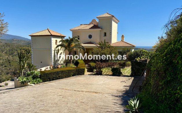 Country house - Resale - Estepona - Estepona Centro