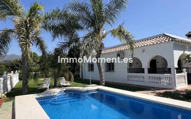Country house - Resale - Estepona - Estepona Centro