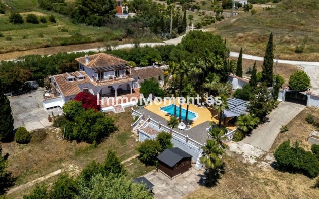 Country house - Resale - Inland  - Alhaurín el Grande Centro